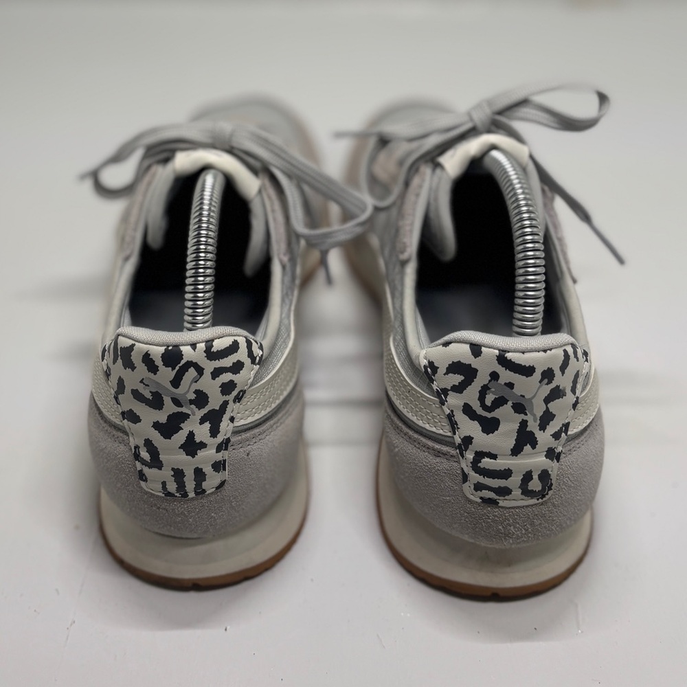 Puma Retro Runner Sneakers Womens 8.5 Gray Suede Nylon Gum Sole Leopard Heel - Picture 10 of 13